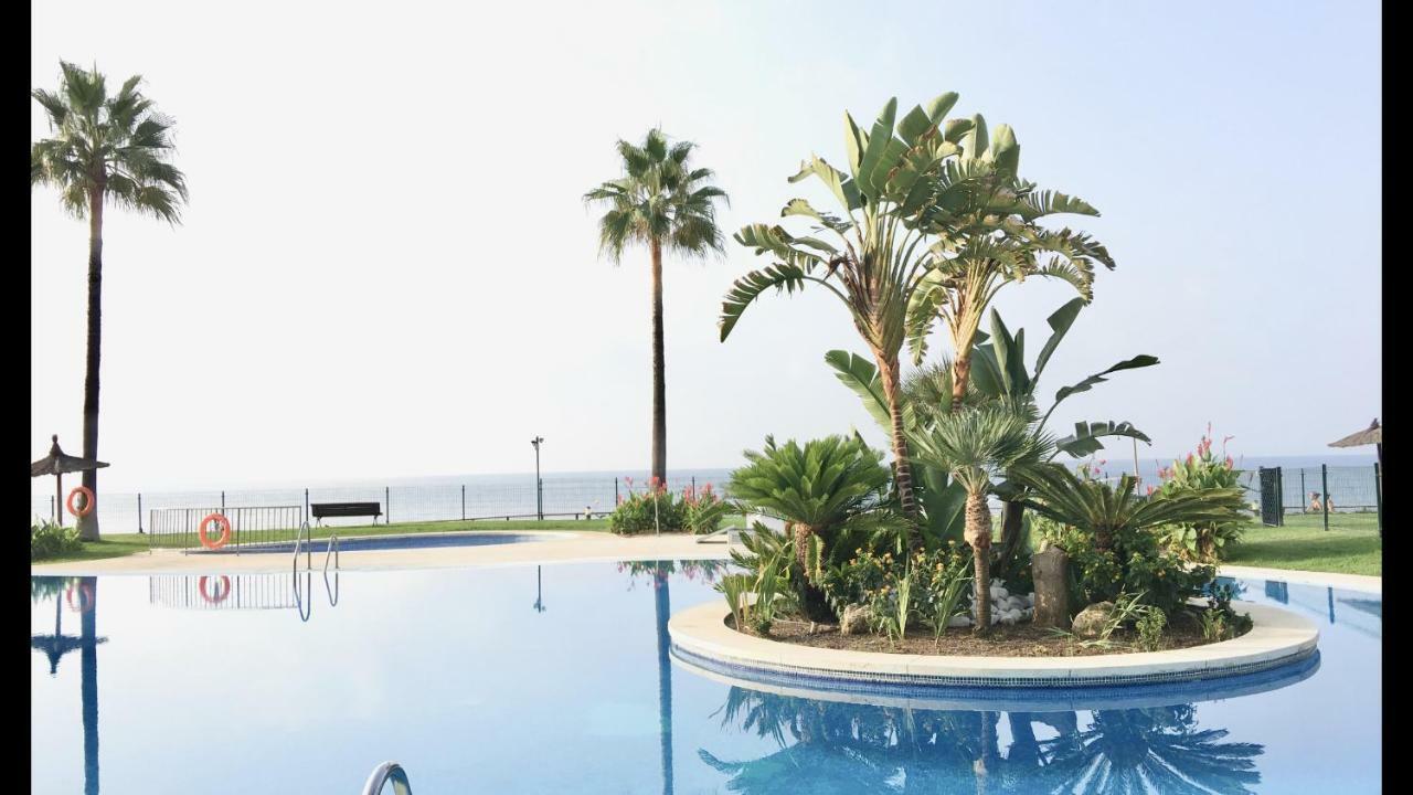 Mi Capricho C16 Beachfront Apartment Sitio de Calahonda Luaran gambar