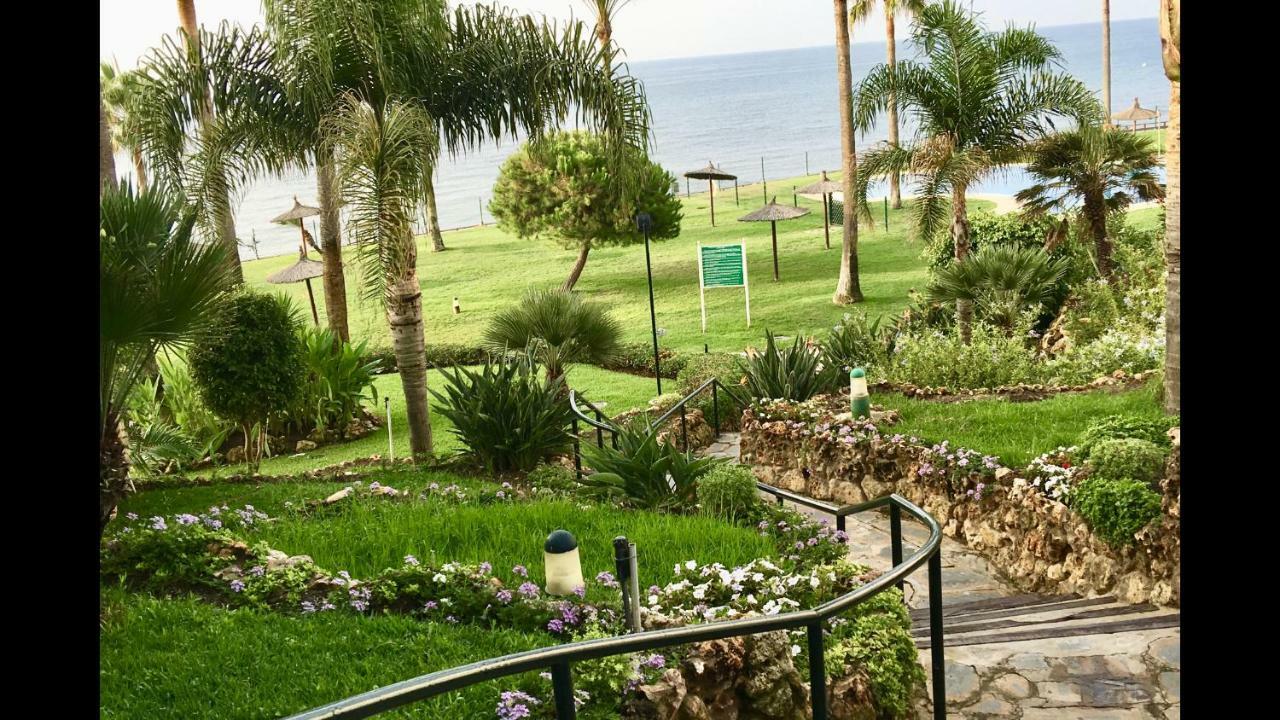 Mi Capricho C16 Beachfront Apartment Sitio de Calahonda Luaran gambar