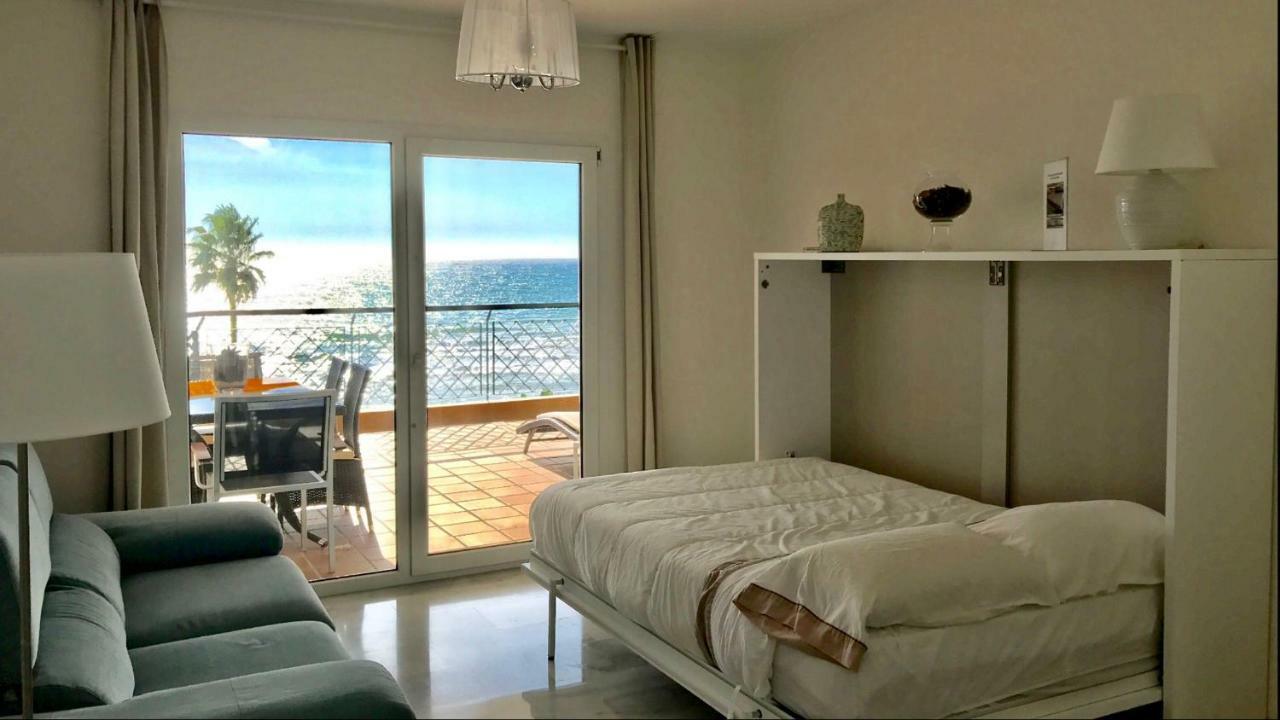 Mi Capricho C16 Beachfront Apartment Sitio de Calahonda Luaran gambar
